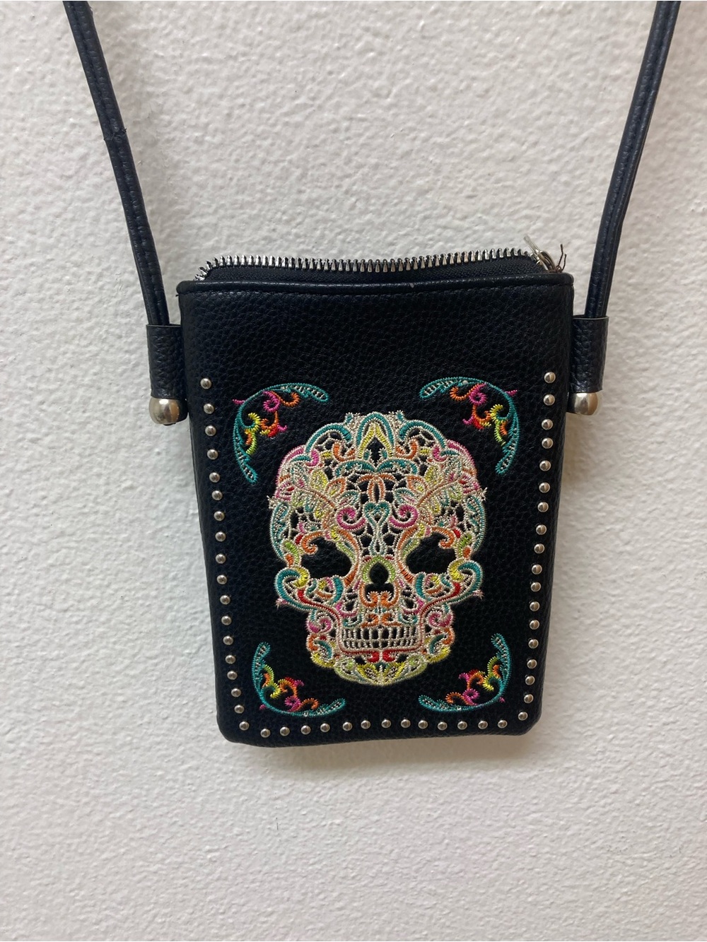 AMERICAN BLING Sugar Skull Criss Body Bag